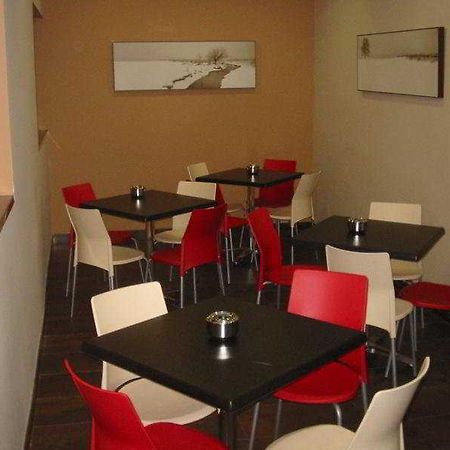 Husa Wuppertal Barreda  Restaurant photo