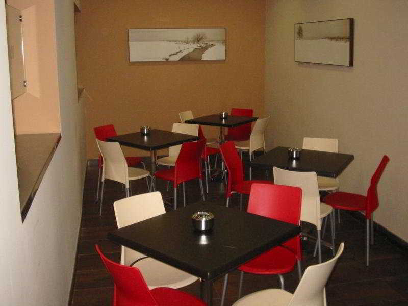 Husa Wuppertal Barreda  Restaurant photo